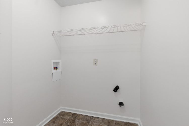 Listing Image 27