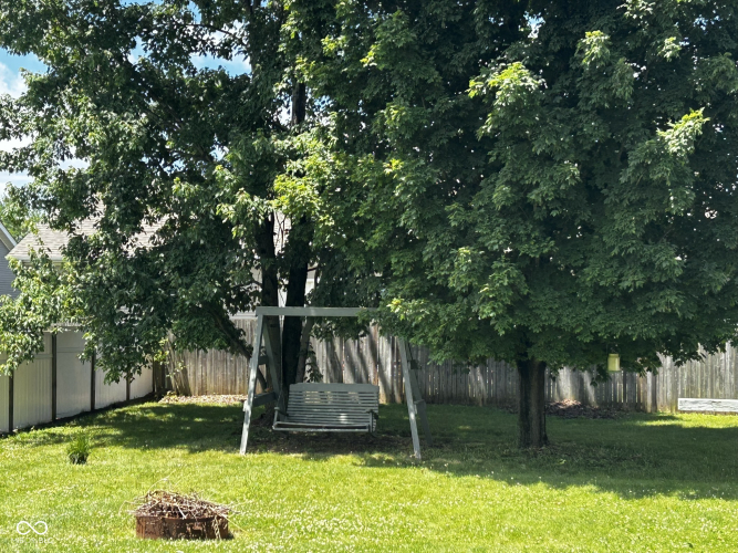 Listing Image 6