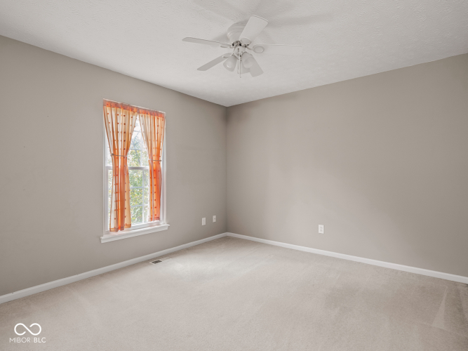 Listing Image 53