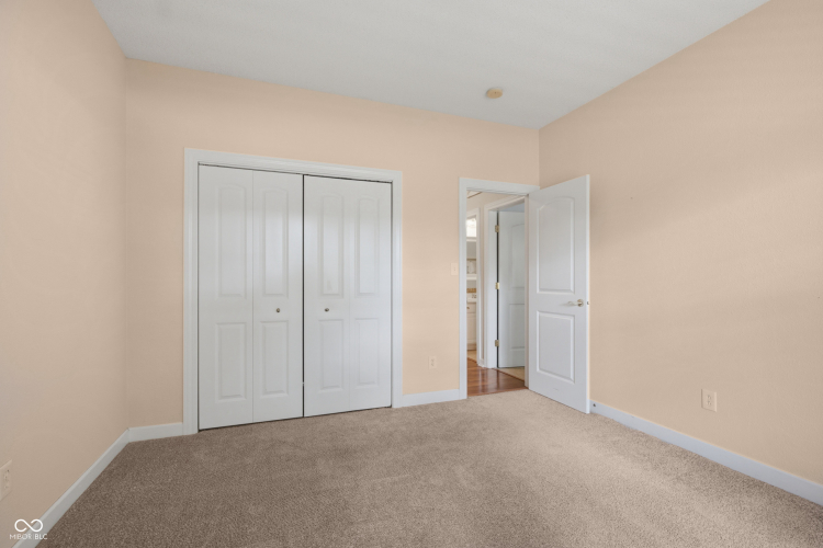 Listing Image 37