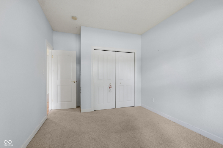 Listing Image 40