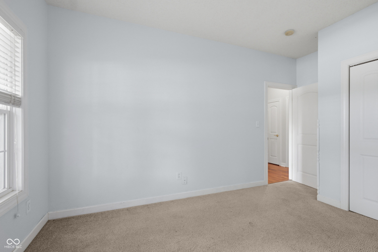 Listing Image 41