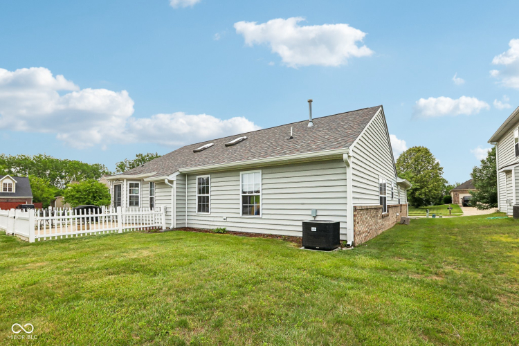 Listing Image 37