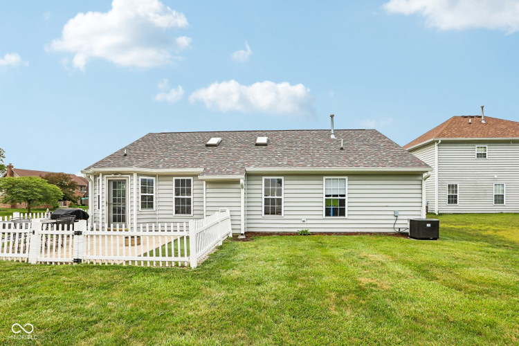 Listing Image 38