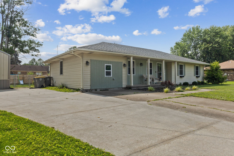 Listing Image 2