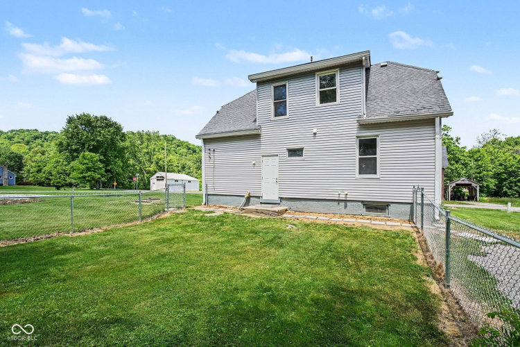 Listing Image 24