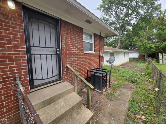 Listing Image 25