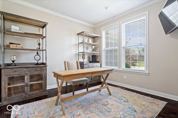 Listing Image 19