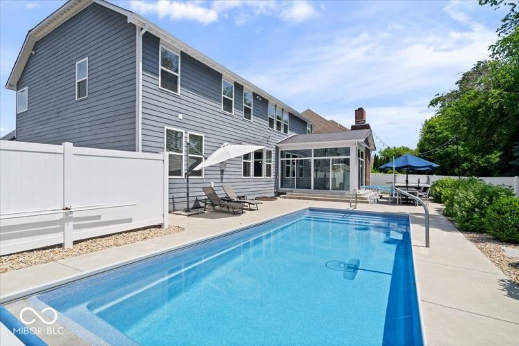 Listing Image 58