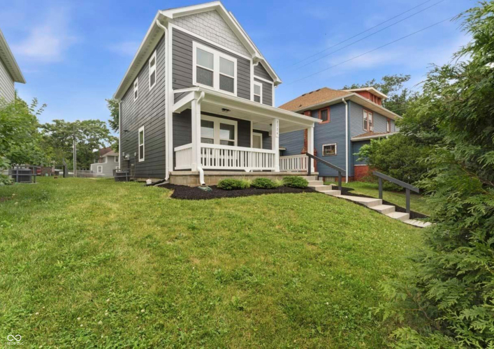 Listing Image 3