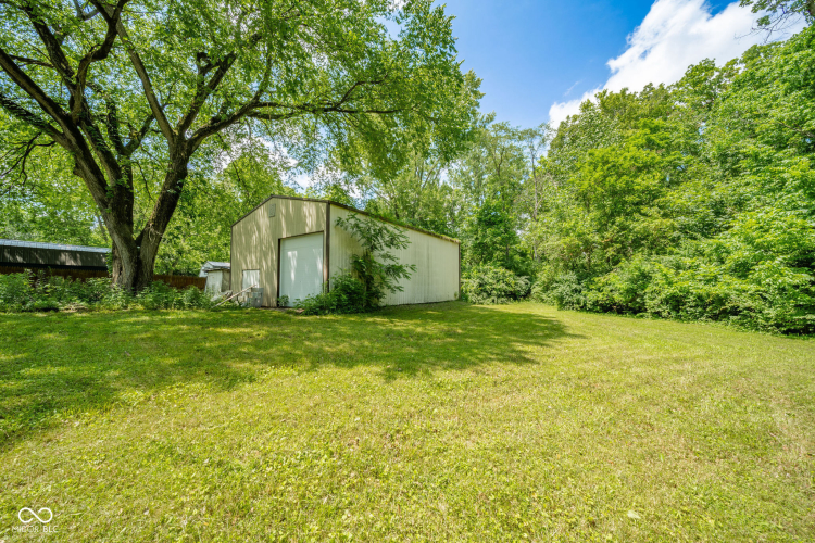 Listing Image 12