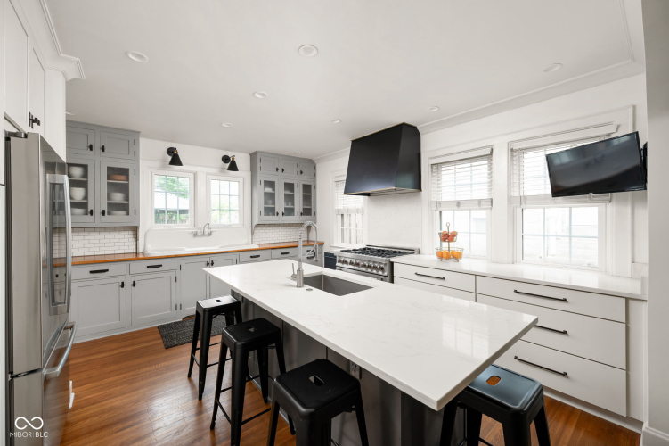 Listing Image 15