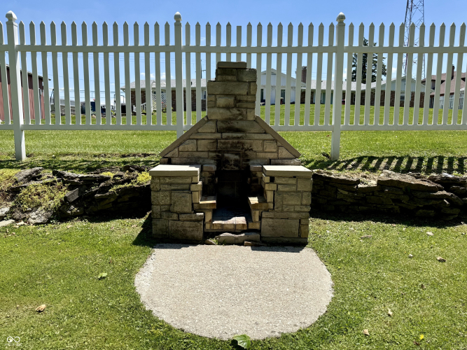 Listing Image 25