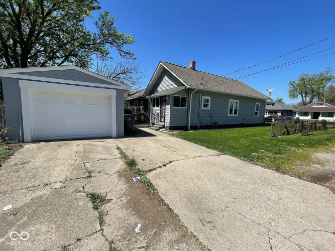 Listing Image 3