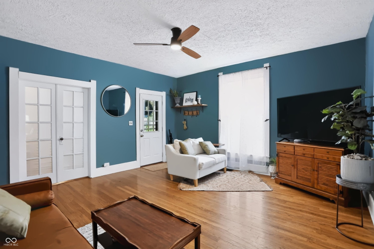 Listing Image 16