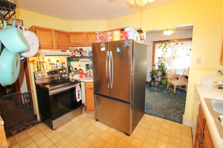 Listing Image 5