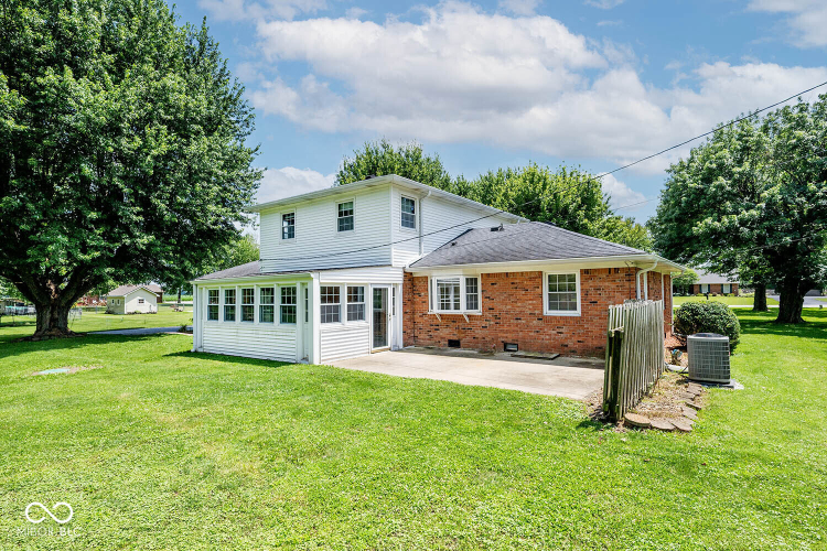 Listing Image 13