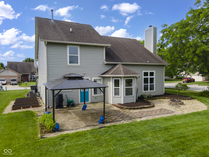 Listing Image 11