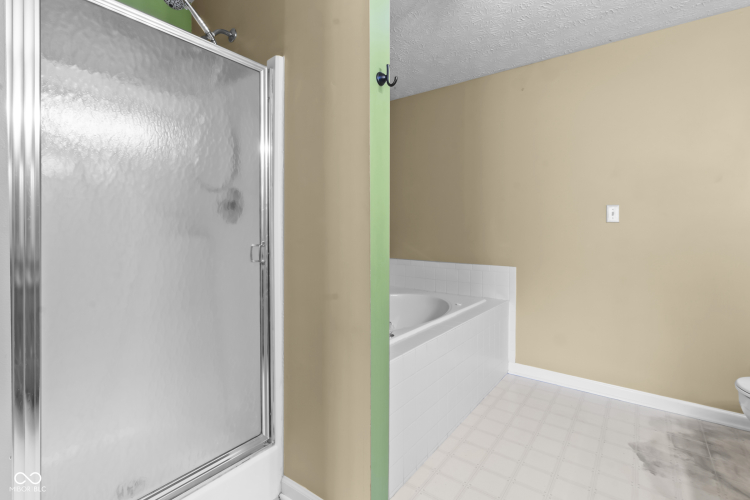 Listing Image 53
