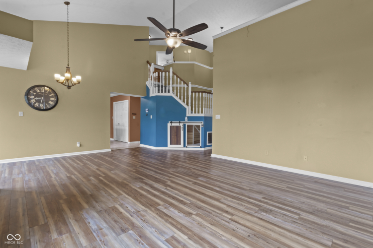 Listing Image 59