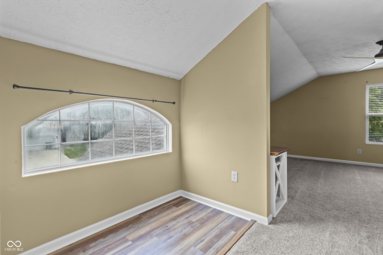 Listing Image 76