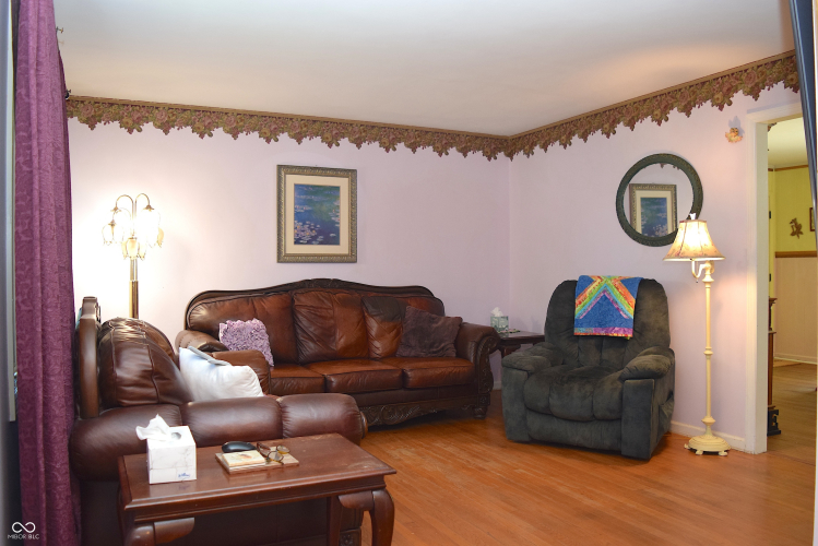 Listing Image 27