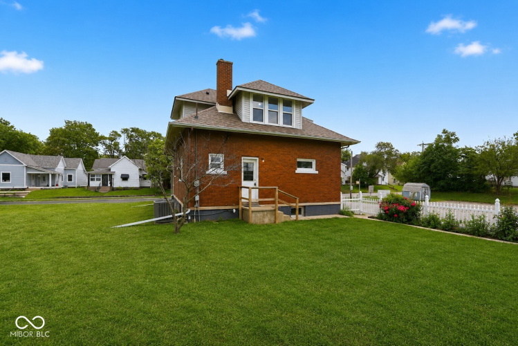 Listing Image 32