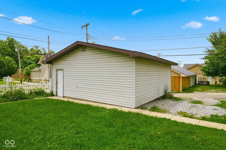 Listing Image 35