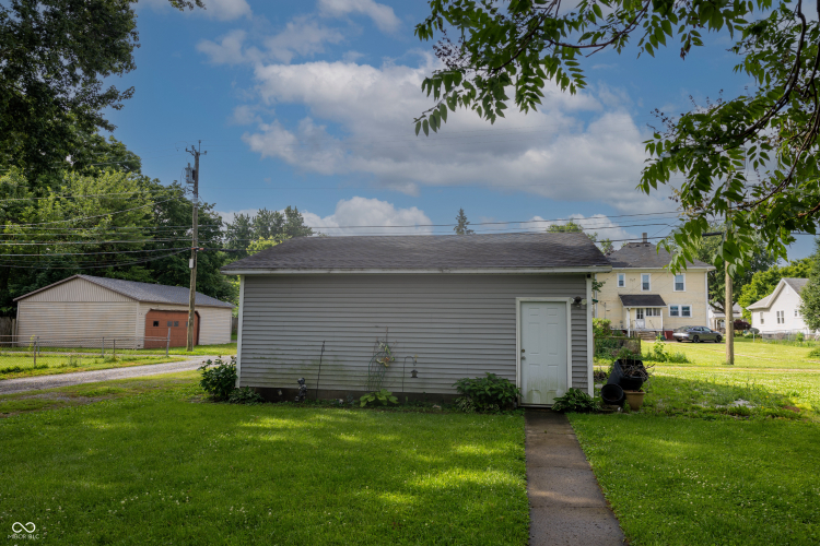 Listing Image 34