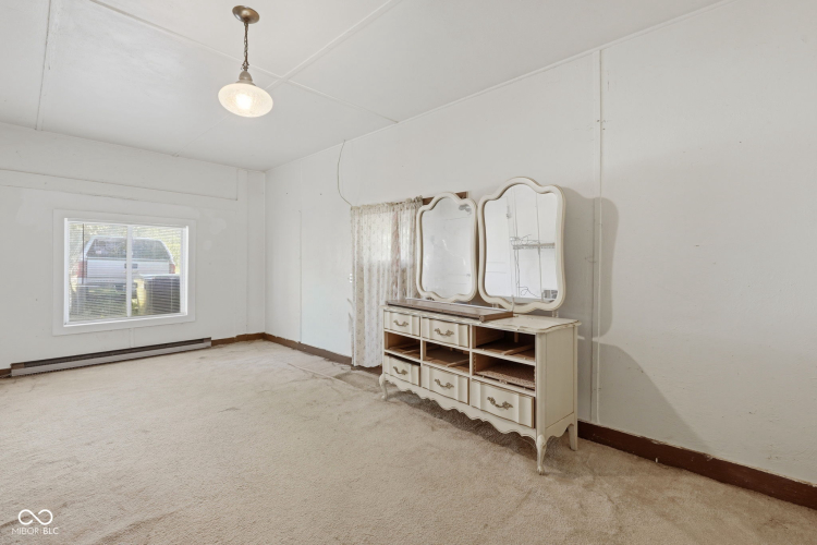 Listing Image 24