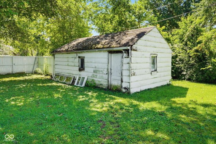 Listing Image 43