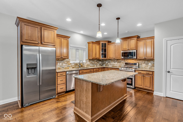 Listing Image 15