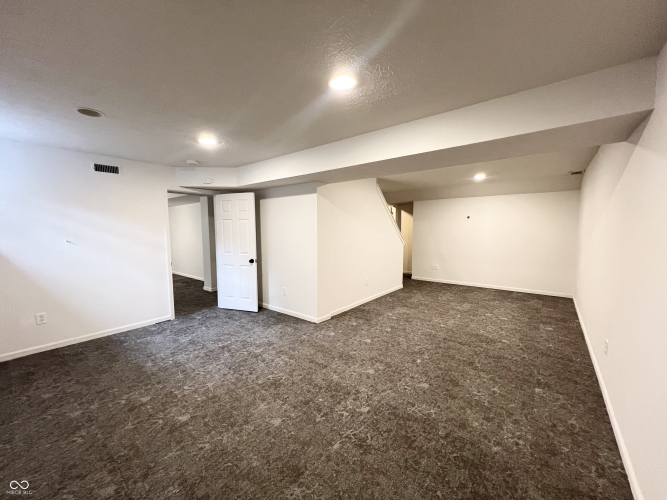 Listing Image 26