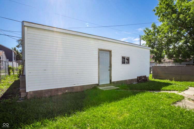 Listing Image 24