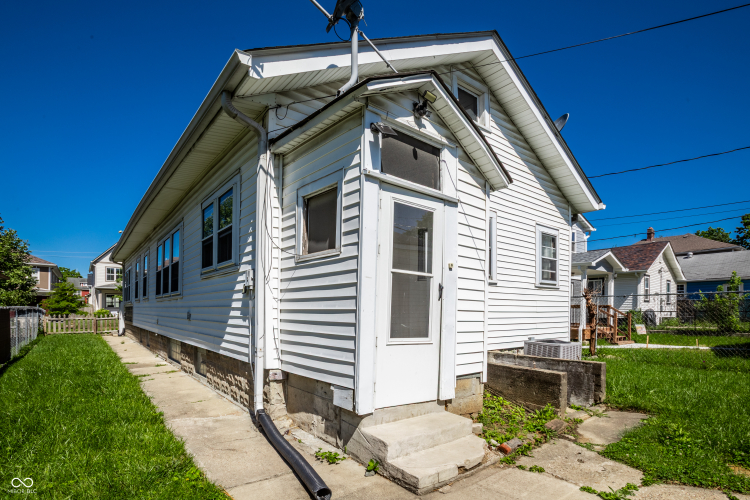 Listing Image 26
