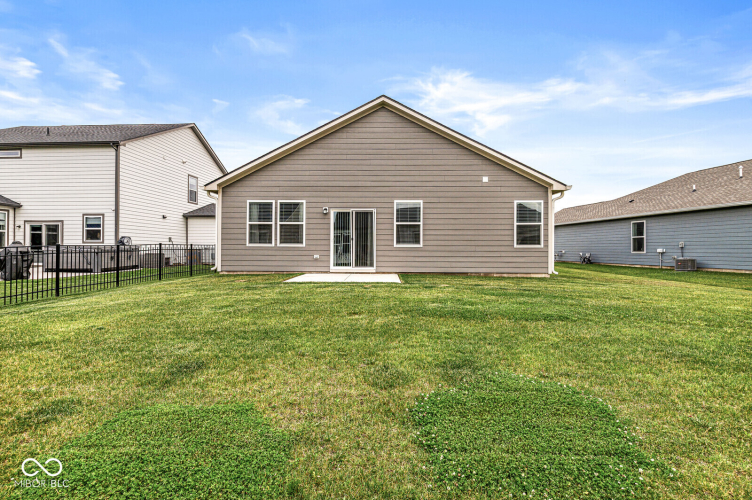 Listing Image 33