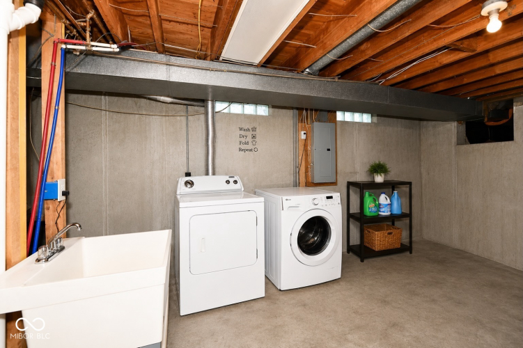 Listing Image 21