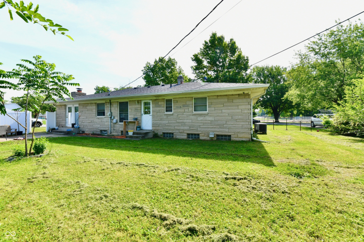 Listing Image 5