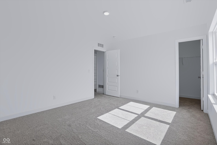 Listing Image 28