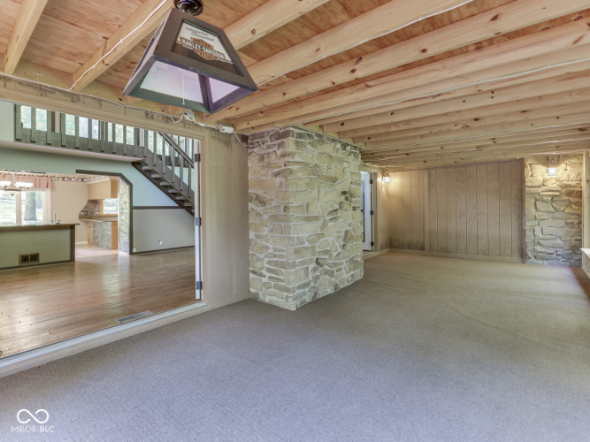 Listing Image 24