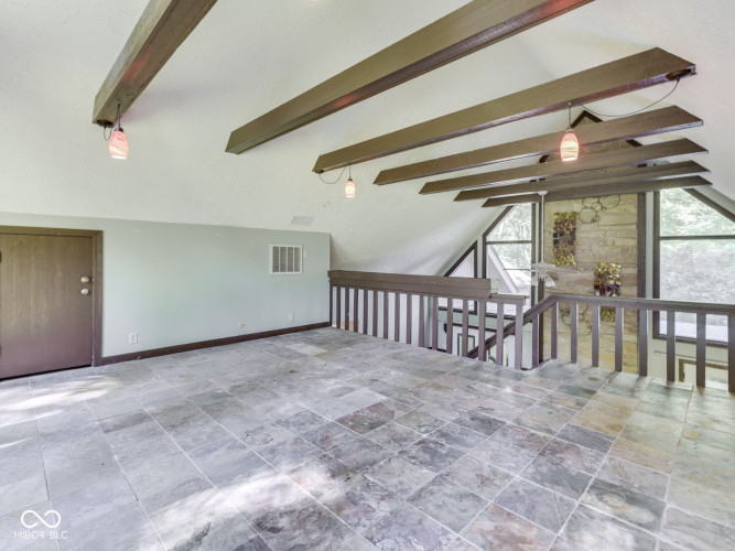 Listing Image 28