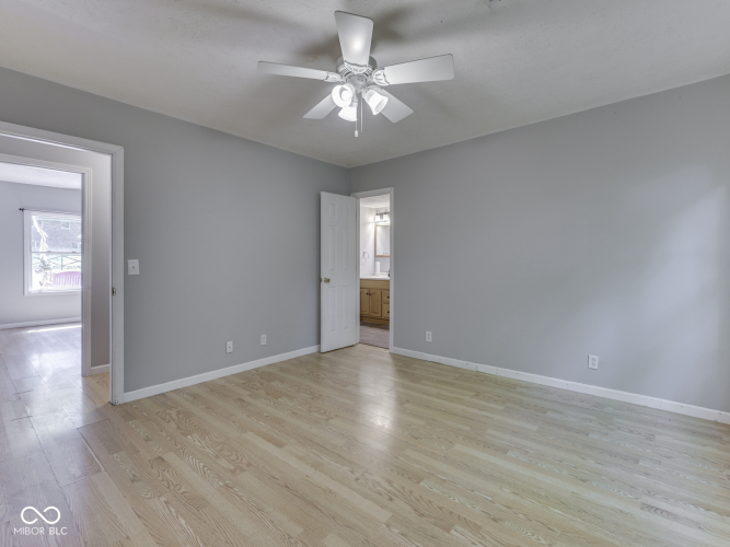 Listing Image 75