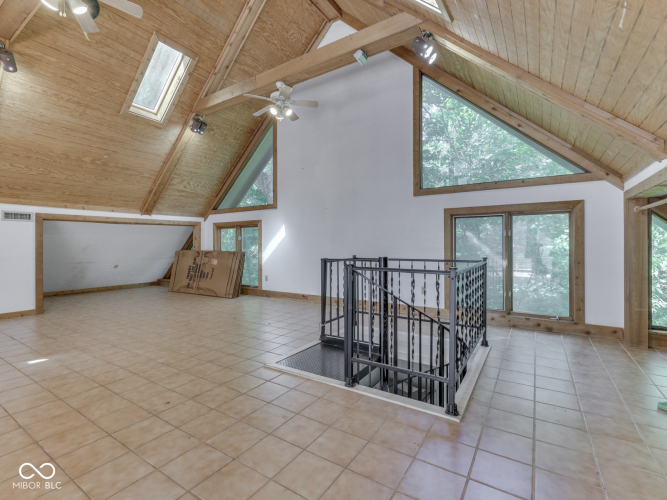 Listing Image 83