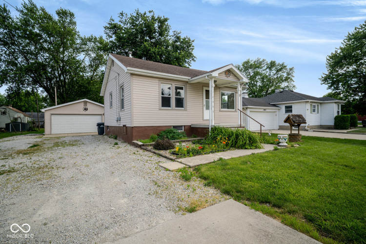 Listing Image 36