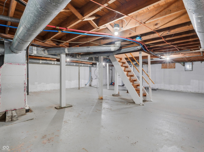 Listing Image 24