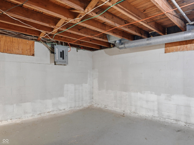 Listing Image 28
