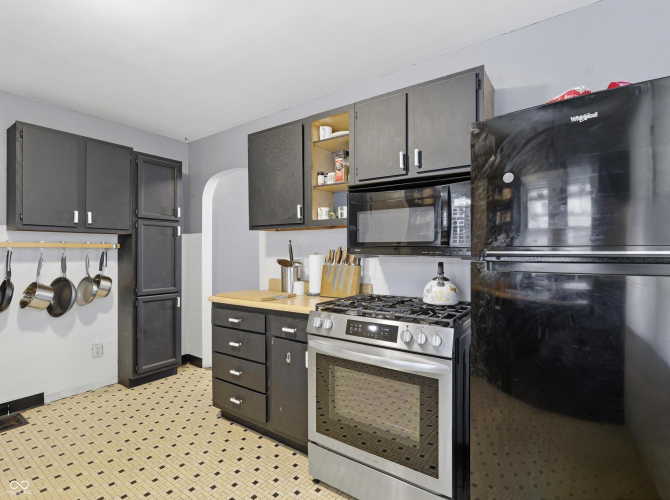 Listing Image 8