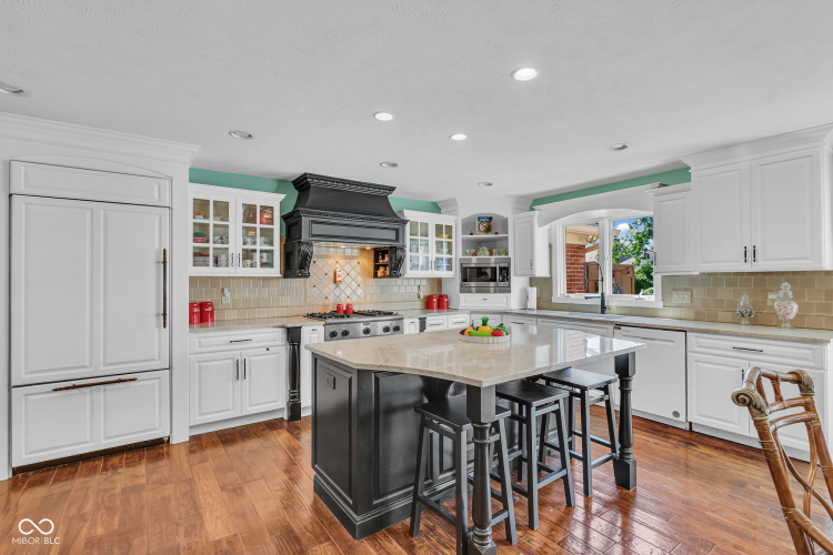 Listing Image 13