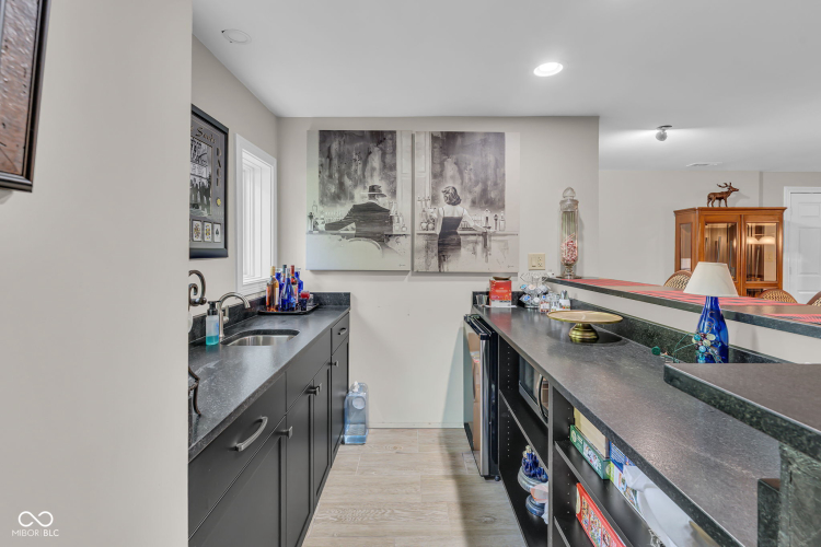 Listing Image 69