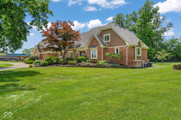 Listing Image 80
